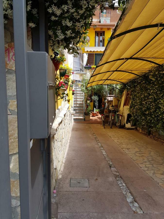Dora Baltea Monolocale Primo Piano Mansarda Secondo Piano Βερόνα Εξωτερικό φωτογραφία