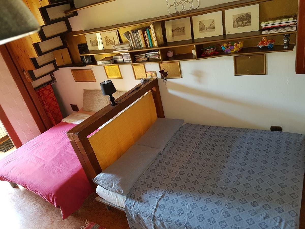 Dora Baltea Monolocale Primo Piano Mansarda Secondo Piano Βερόνα Εξωτερικό φωτογραφία